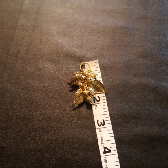 Joan Rivers Dangle Leaf Earrings - Picture 8 of 8